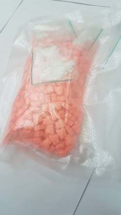 Policjanci zabezpieczyli 7 kg narkotyków